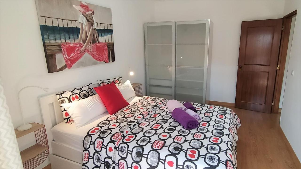 Large Apartment Near The Beach And Lisbon Costa de Caparica Eksteriør billede